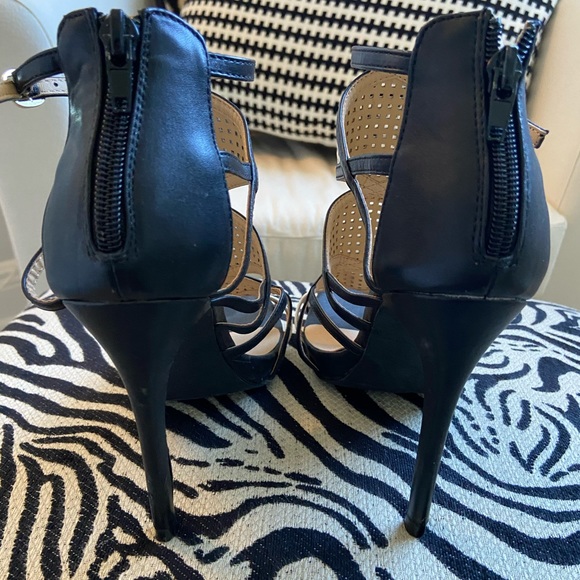 High Heel Sandals ◾️◽️ - Picture 3 of 8